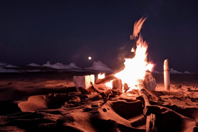 White & Black Desert – Overnight Camping Tour