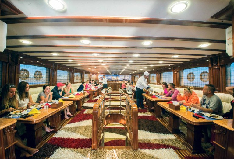 Elite VIP Cruise with BBQ buffet lunch Hurghada