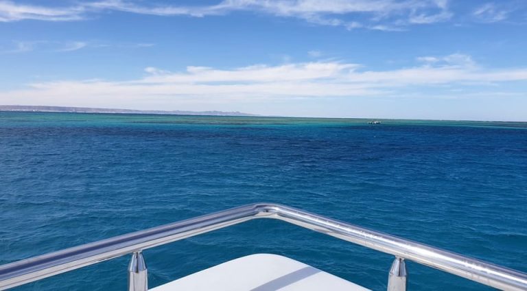 Intro Diving & Snorkeling Tour with Lunch & Drinks