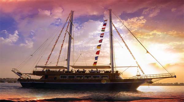 Pirates Sailing Boat to Ras Mohammed & White island